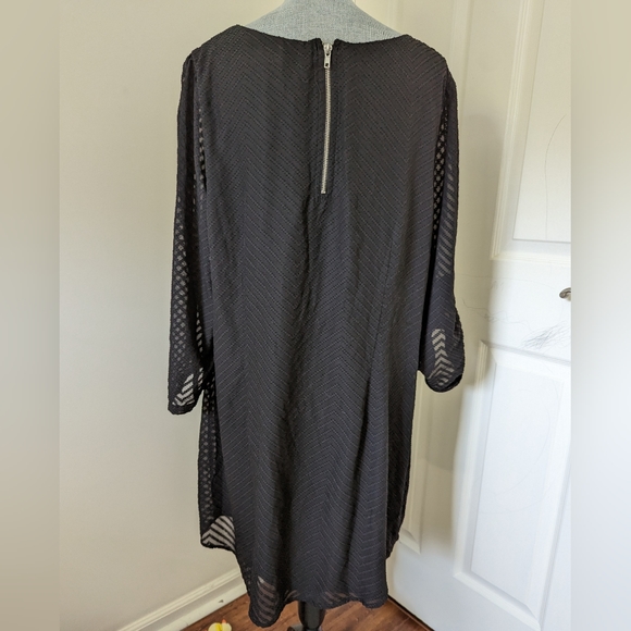 [Speechless] Sheer Sleeved Shift Dress Tab Sleeves -2X - Picture 5 of 8